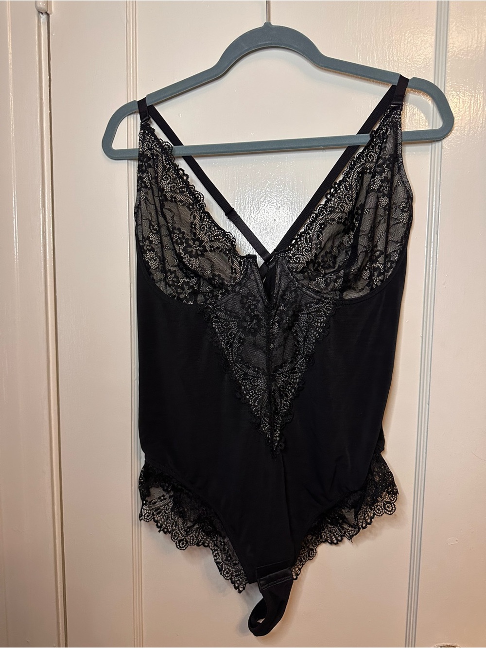 Popilush Black Lace Trim Bodysuit